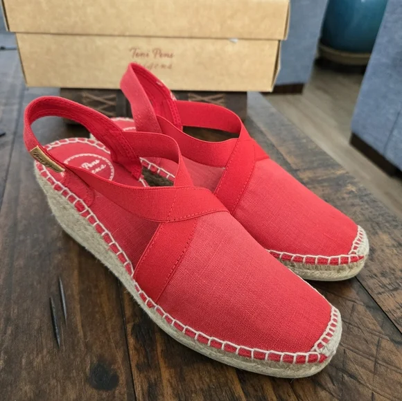 Toni Pons Vermell Red Linen Womens Wedge Espadrille Shoes. Size US 6.5. New.