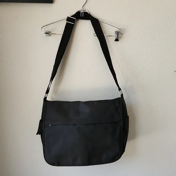 Emporio Armani Messenger Bag Shoulder & Crossbody Tote