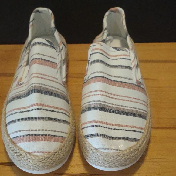 Esprit Women's‎ 7.5m Multicolor Canvas Espadrilles