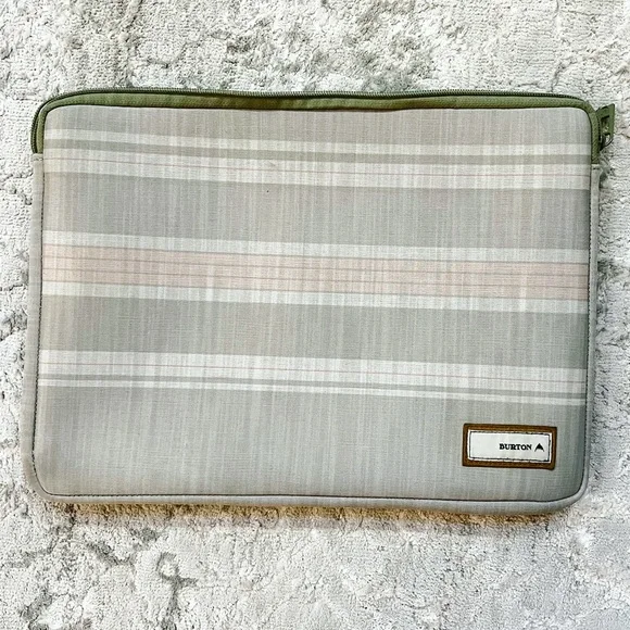 Burton | Pink Plaid Laptop Sleeve Case