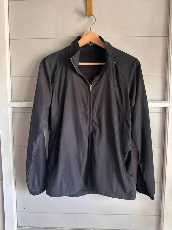 Lightweight packable Black Zip-Front Women's Jacket