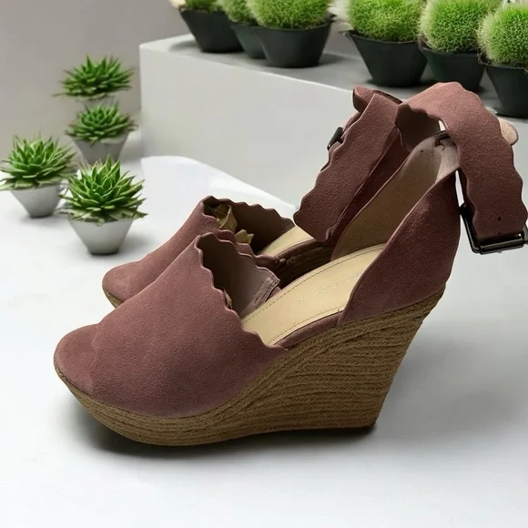 Marc Fisher Pink Haya Scallop‎ Ankle Strap Espadrille Wedge - Size 9.5