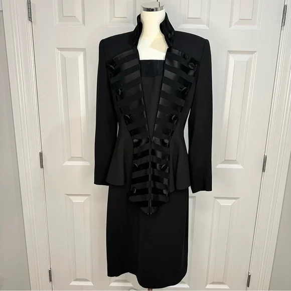 AV Vilento Vintage Black Tuxedo Satin Trim Evening Peplum 2-Piece Suit Size 12