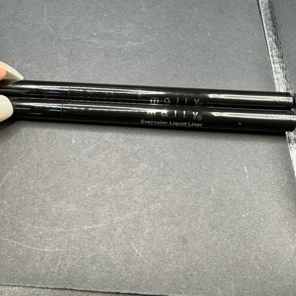 NWT Set of 2 Mally Evercolor Liquid Liner- Ebony Color- No box