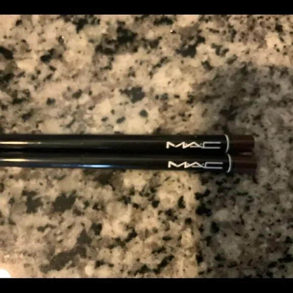 NEW MAC brown eyeliner pencil