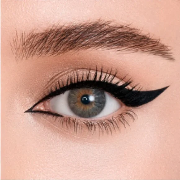 Natasha Denona Macro Blade Liquid Liner