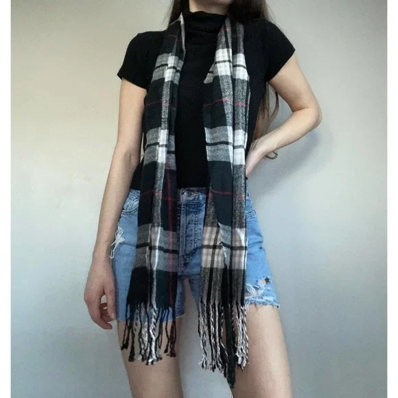 Black Red Nova Check Vintage Fringe Scarf