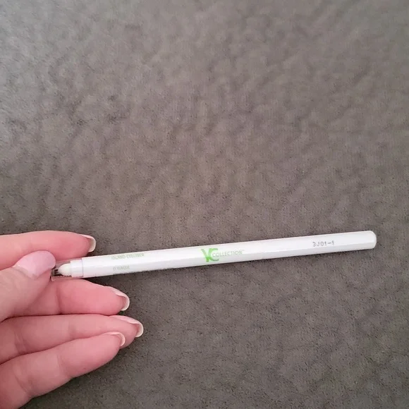 YC Collection Island Eyeliner in El Yunque