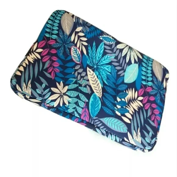 Lisen Floral Zip Zip Laptop Sleeve