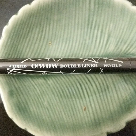 NWT Black Eyeliner