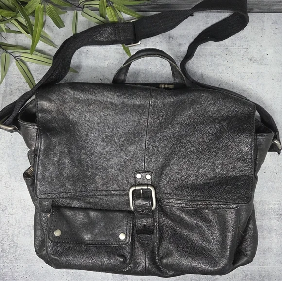 Fossil Defender Black Laptop Bag Satchel Crossbody Adjustable Shoulder Strap
