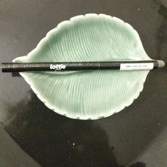 NWT Eyeliner