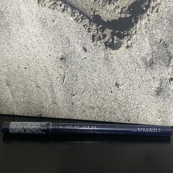 AVON Wet / Dry Eye Liner In‎ Shade Rich Violet Eyeliner