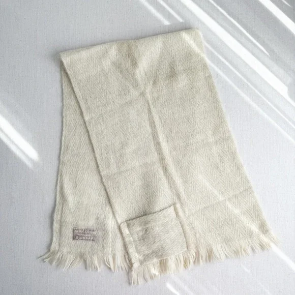 Atelje Carding‎ Swedish hand knit wool cottagecore shawl