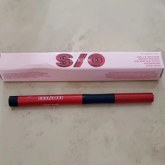 Bossy Blue Waterproof Liquid eyeliner