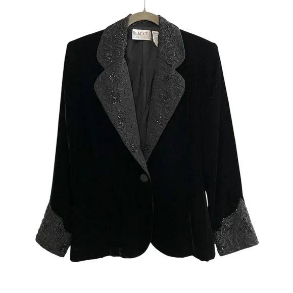 BLACK TIE OLEG CASSINI Black‎ Velvet Beaded Collar Cuff Blazer Jacket Size 8