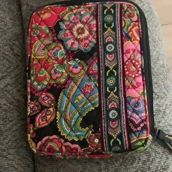 Vera Bradley Symphony in Hue eReader iPad Tablet Cover Floral 10