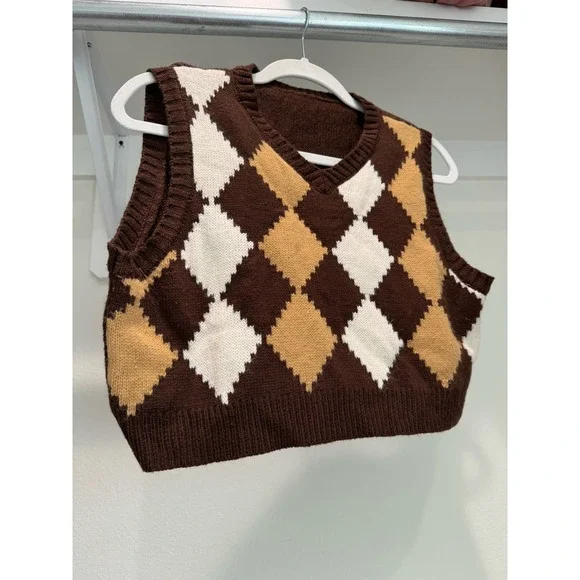Women's Knit‎ Cropped Vest Size Large Shein