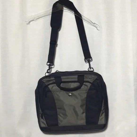 Laptop Bag (NWOT)