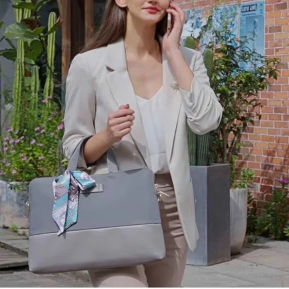 Kamlui 16 in Grey Messenger/Laptop Bag