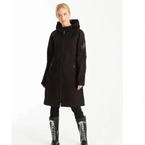 Ilse Jacobsen Hornbeak Black Hooded Water Repellent Raincoat Size 38/8