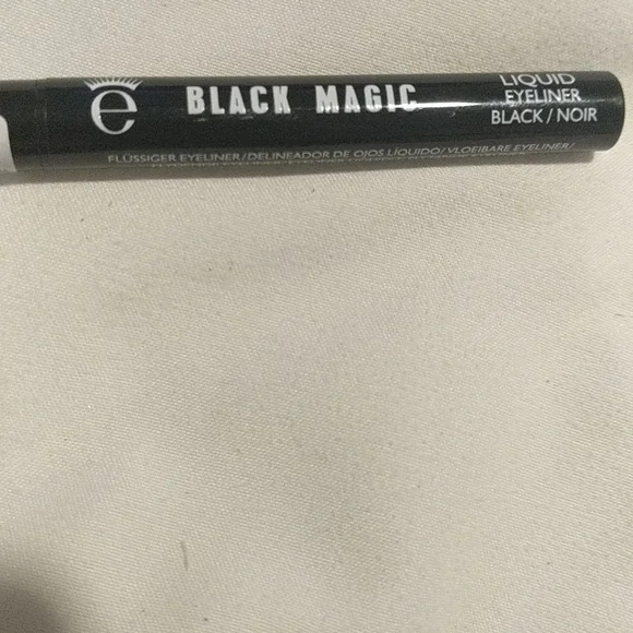 *SELLER FAVORITE* NWT liquid black eyeliner
