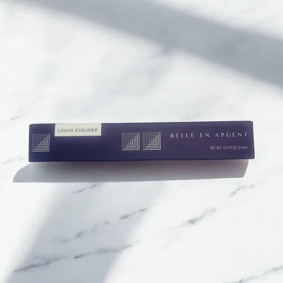BELLE EN ARGENT Fine Print Liquid Liner – Precision Black Felt Tip