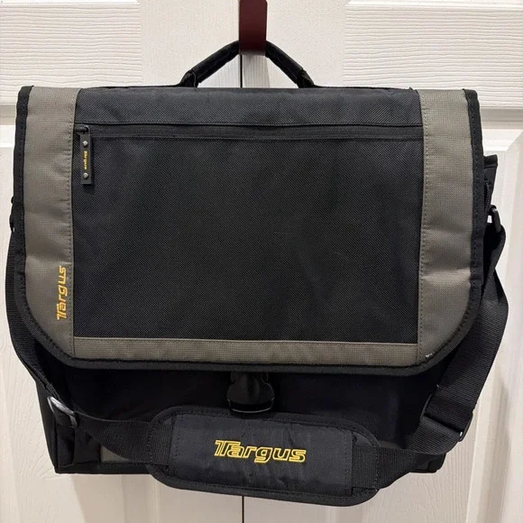 Targus Citygear Laptop Bag Cross Body Nylon 16x12x3 Black Travel School Business