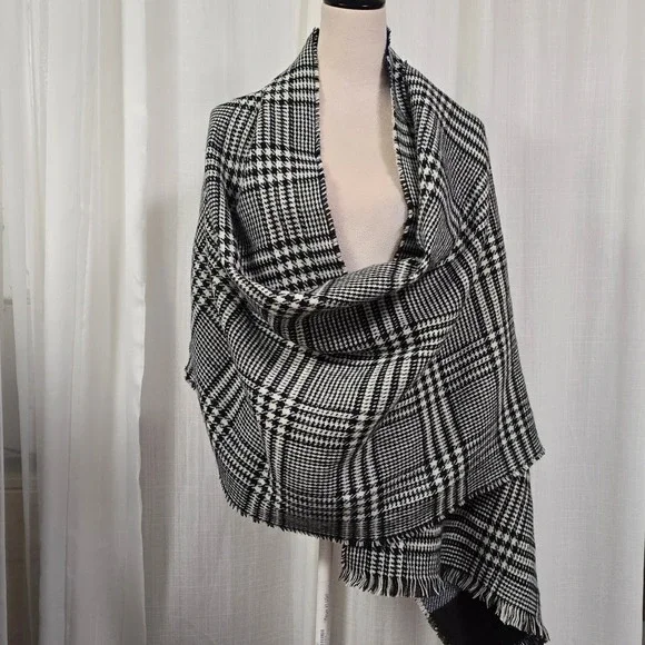 Modena Reversible Blanket Scarf Houndstooth Blue Plaid‎ Fringed Wrap Shawl