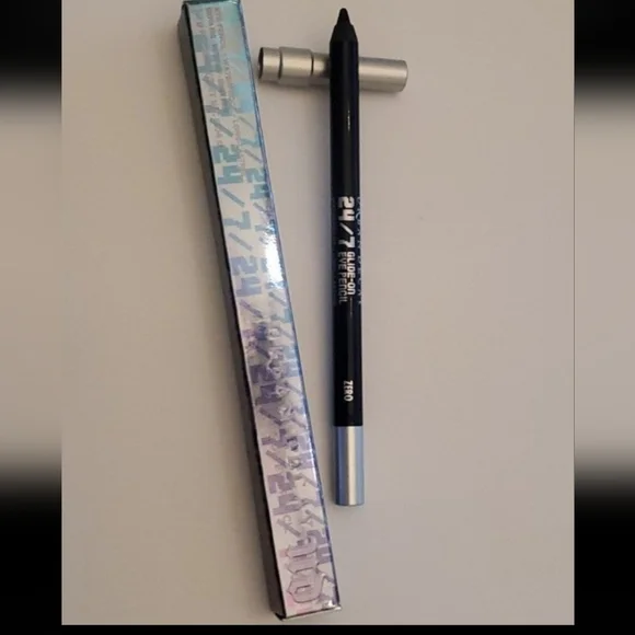 UD 24/7 GLIDE-ON WATERPROOF EYELINER PENCIL ZERO MATTE BLACK. BNIB