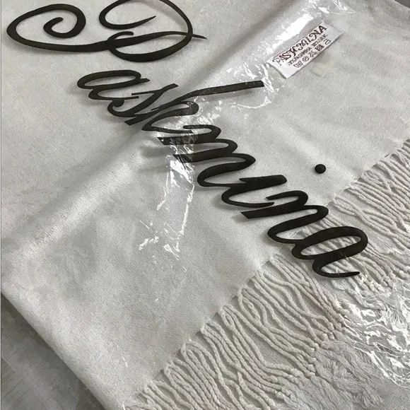 PASHMINA, “OFF WHITE” - Women’s Large Scarf Shawl Wrap - Brand New