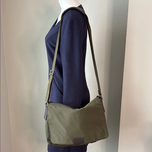 Banana Republic Nylon Media Bag