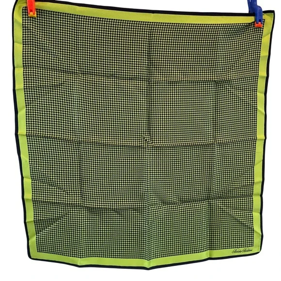 Brooks Brothers Silk Pocket Square Chartreuse Navy Houndstooth Made in England