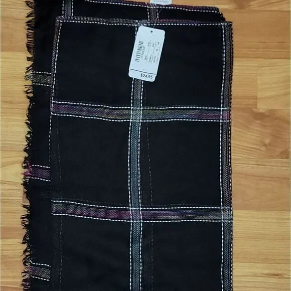 Christopher and Banks Scarf. NEW! ON SALE!‎