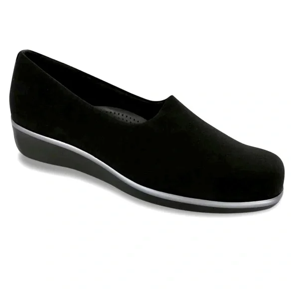 SAS Bliss Slip-On Wedge Shoe Black 9 1/2 Lightweight Comfort Business Casual