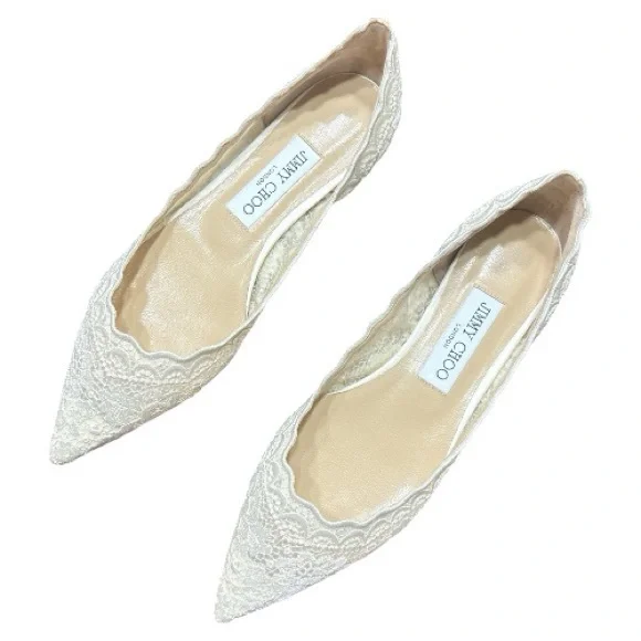 Jimmy Choo NIB Love Pointed Toe Flats in Ivory Lace Embroidery Size 37
