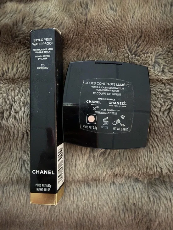 CHANEL Espresso Waterproof Stylo Yeux Eyeliner & Joues Contraste Lumière Compact
