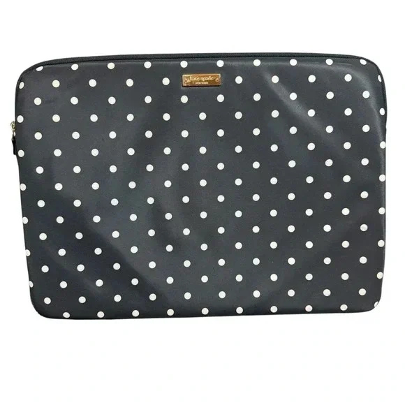Kate Spade New York Polka Dot Laptop Sleeve – Black & White 💻
