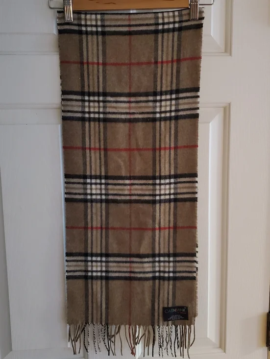 V. Fraas Vintage Plaid scarf 100% Cashmink acrylic manufactured in West Germany