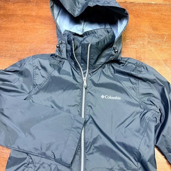 Columbia Womens Lightweight Hooded Rain Jacket‎ Omni-Shield Black Size S