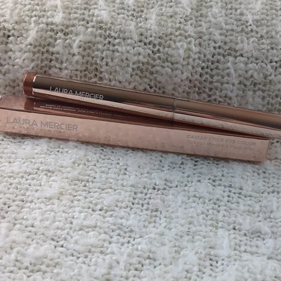 laura mercier RoseGlow Caviar Stick Eye Shadow in Forbidden Rose, 1.64g/…