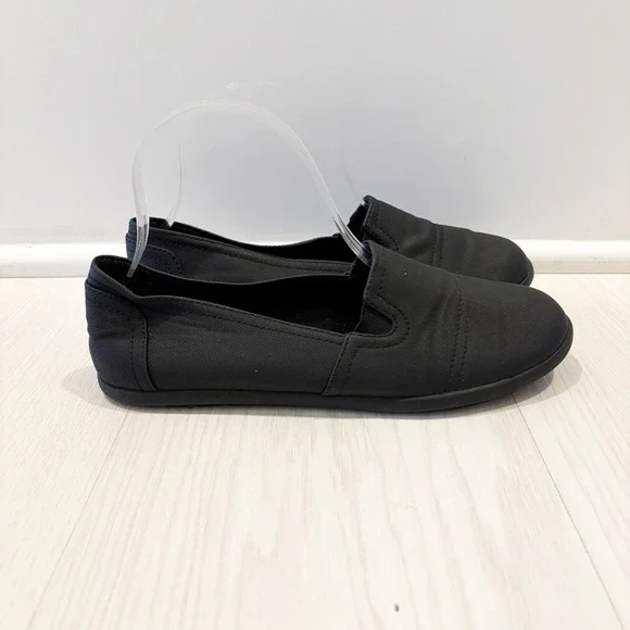 SafeTstep Slip On Shoes Women Size 7 Black Slip Resistant Work Flats Server