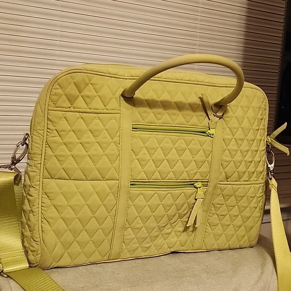 VERA BRADLEY LAPTOP BAG