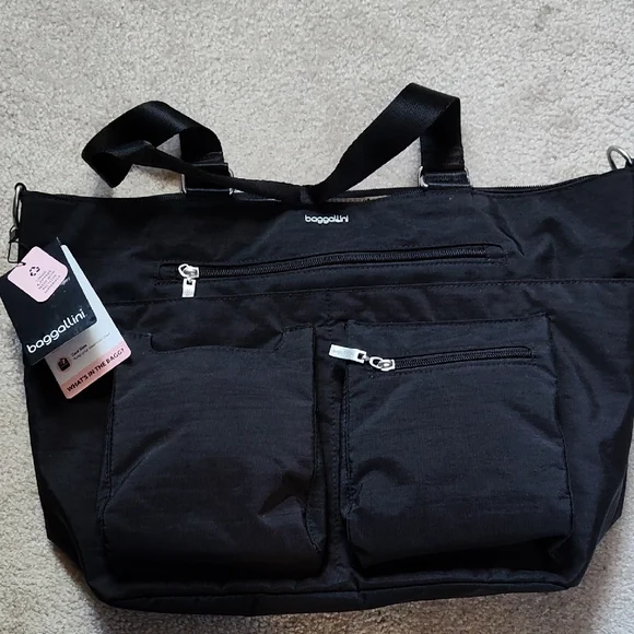 Baggallini Black Utility Tote with Front Zip Pockets