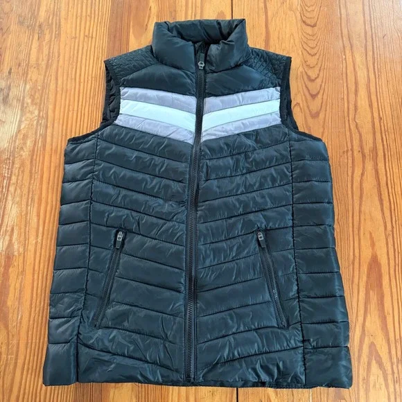 Fabletics Womens Puffer Vest Black Grey White Chevron Stripe Quilted Full Zip S