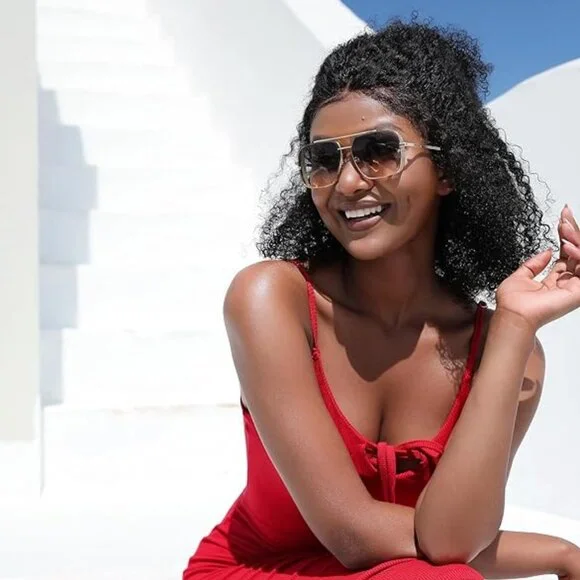 Trendy metal woman's sunglasses