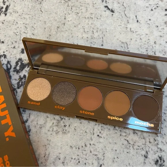 Beauty For Certain Soft to Sculpted Contour Palette