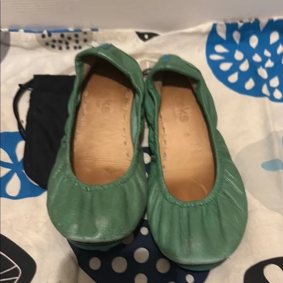 Tieks Green Leather Ballet Flats