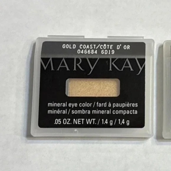 Mary Kay‎ Mineral Eye Color Gold Coast 046684 .05 oz New Discontinued