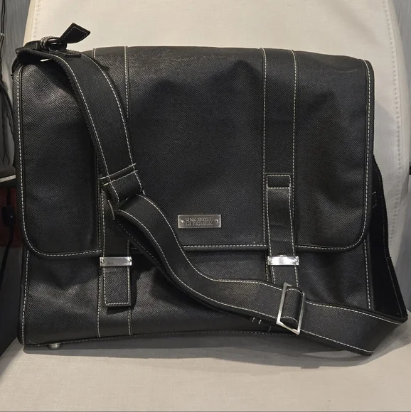 Kenneth Cole Reaction Black Professional Messenger Bag